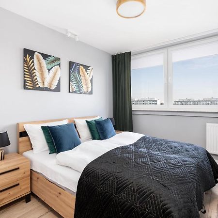 Stylish Apartment Near Wroclavia For 4 Guests By Noclegi Renters Вроцлав Екстер'єр фото