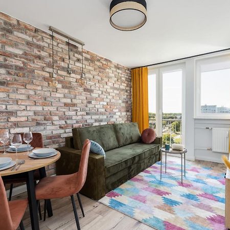 Stylish Apartment Near Wroclavia For 4 Guests By Noclegi Renters Вроцлав Екстер'єр фото