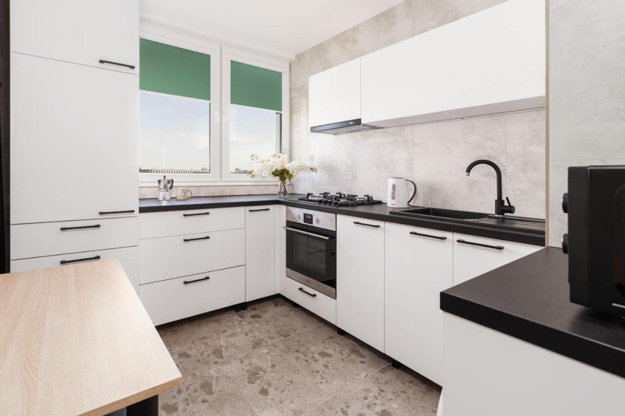 Stylish Apartment Near Wroclavia For 4 Guests By Noclegi Renters Вроцлав Екстер'єр фото