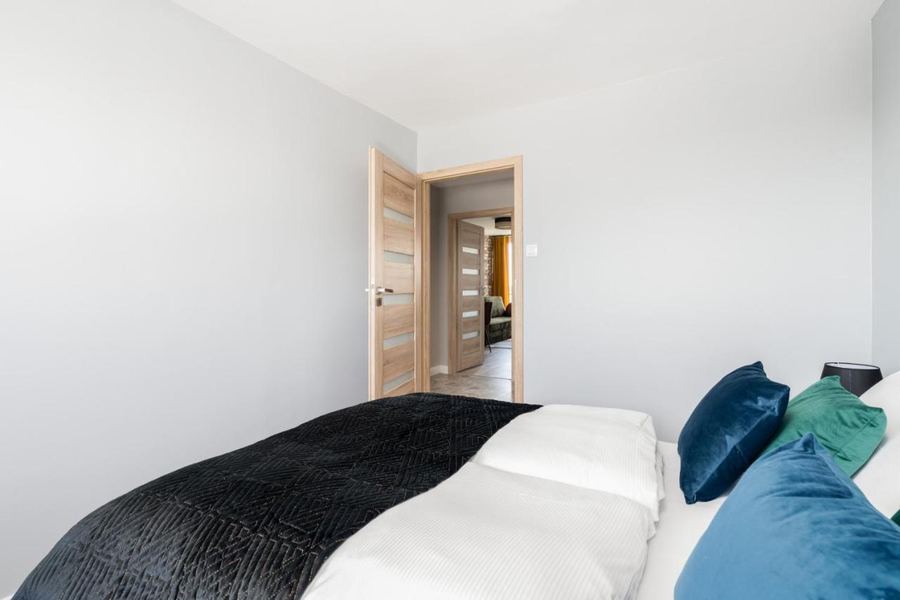 Stylish Apartment Near Wroclavia For 4 Guests By Noclegi Renters Вроцлав Екстер'єр фото